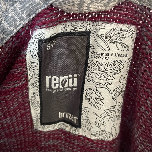 Queen's University Burgundy and Grey Thick Knit Cardigan - Picture 5 of 5